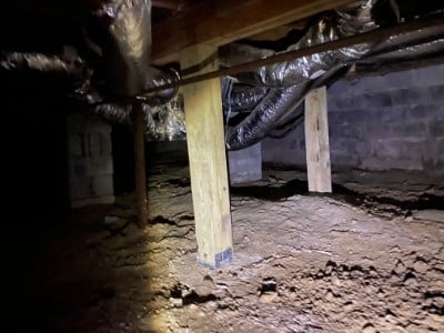 dirty crawlspace 